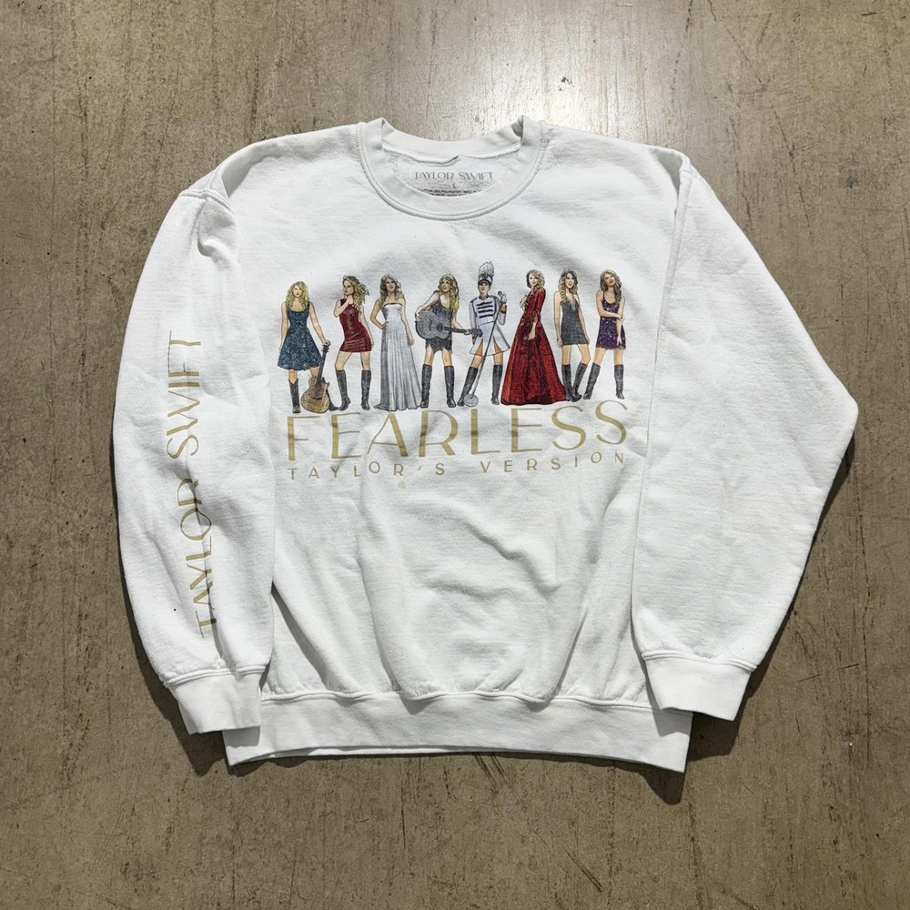 Taylor Swift Sweatshirt Mens Large White Crewneck Fearless Taylors Version